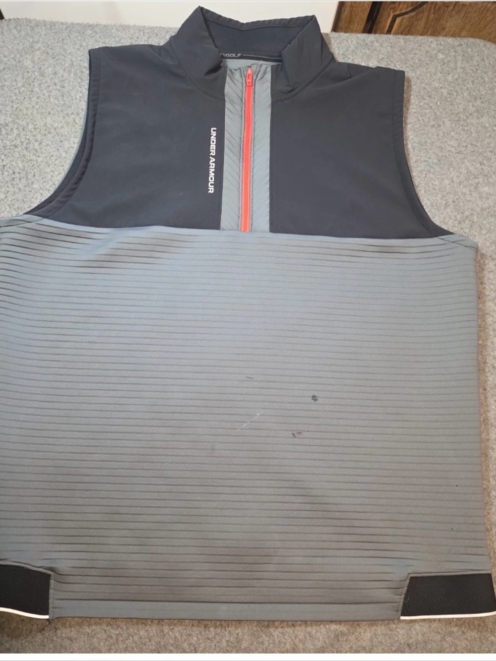 Under Armour Men’s Black and Gray Sleeveless Daytona Vest with Red Zip